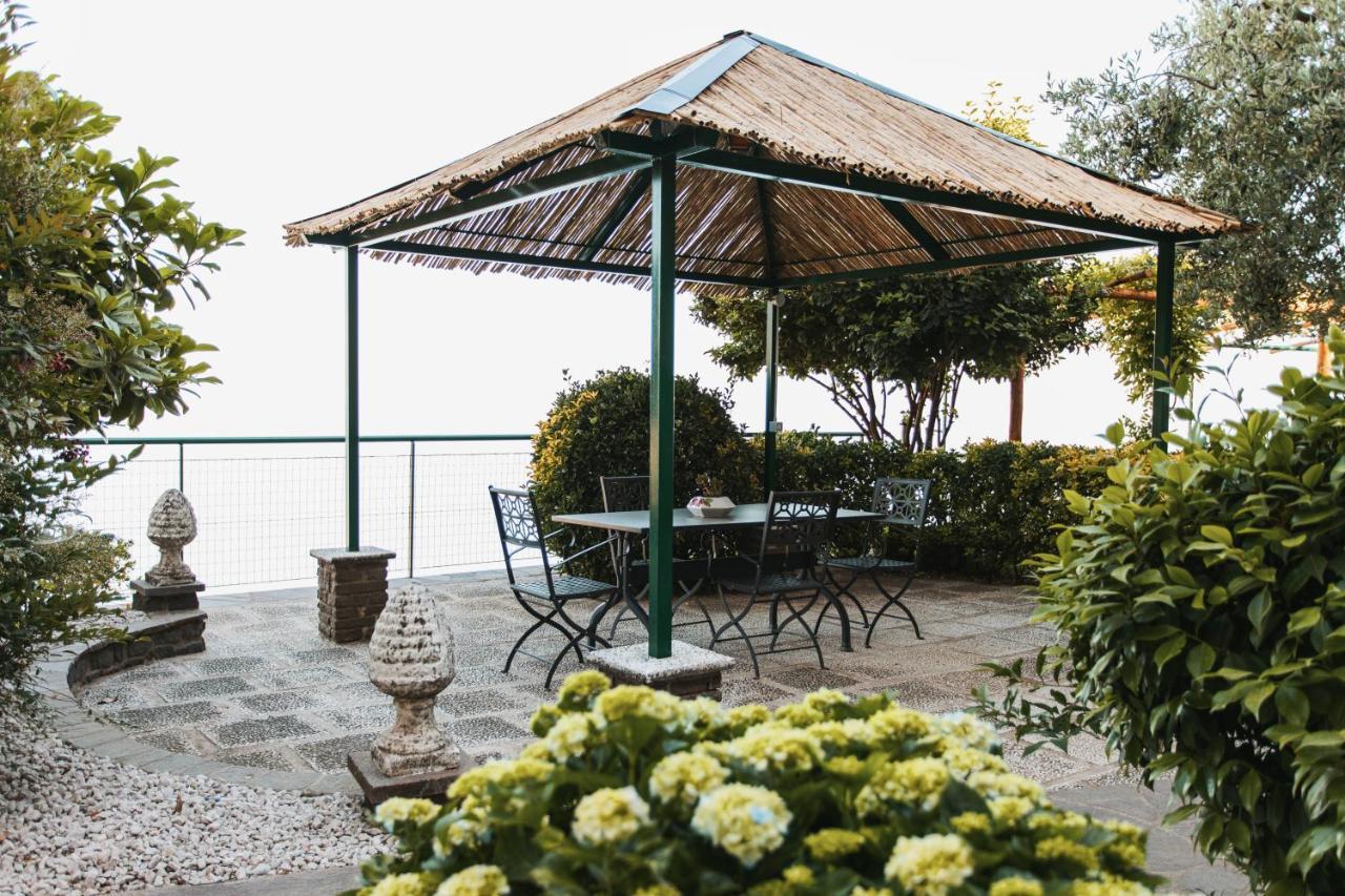 Apartments Paradise Garden Holiday House อาเจโรลา ภายนอก รูปภาพ