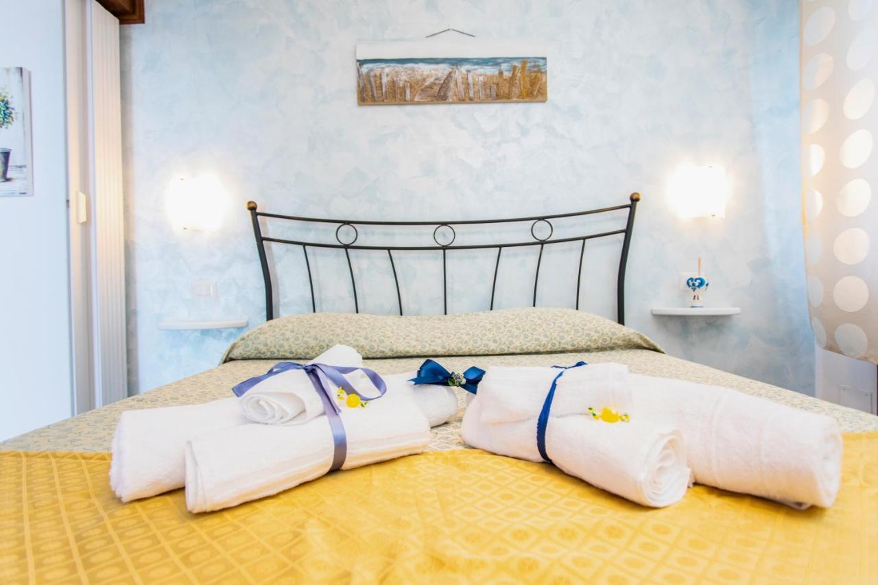 Apartments Paradise Garden Holiday House อาเจโรลา ภายนอก รูปภาพ